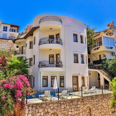 Ekici Suites